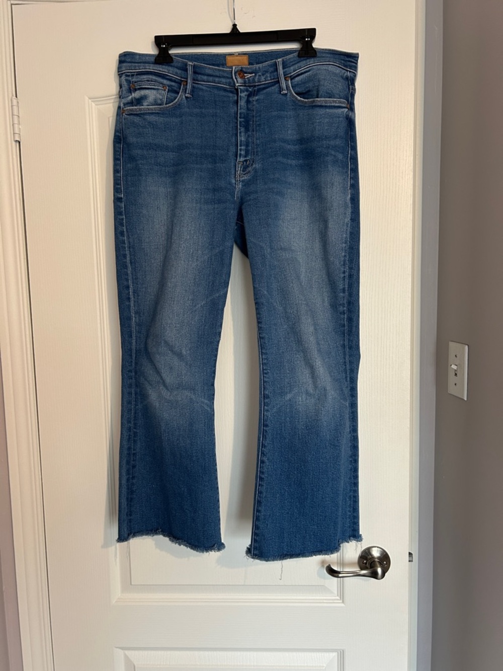 MOTHER THE WEEKENDER - Cropped Fray 32